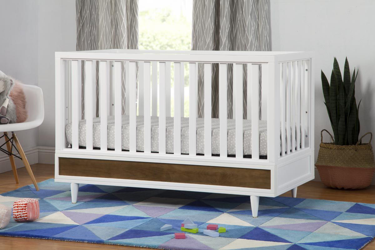 Eero 4 In 1 Convertible Crib White Natural Walnut