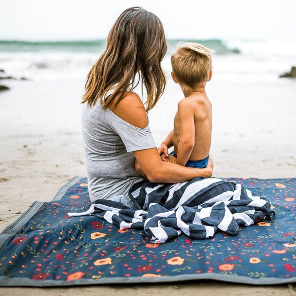Picture of Outdoor Blanket 5' X 7' - Midnight Poppy by Little Unicorn