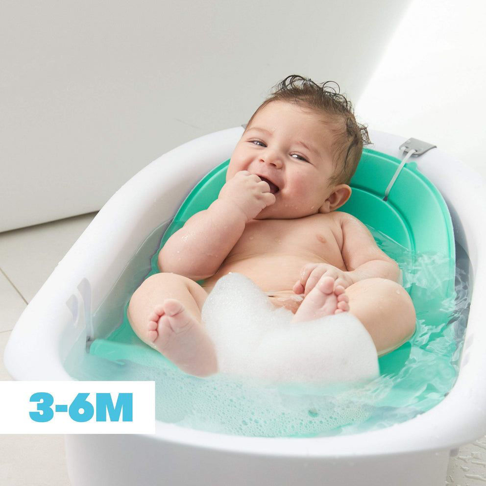 Expandable store baby bathtub